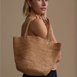 Jenni Kayne Hollis Bag tan brand new nvr worn! Won’t leave up long! Offer!